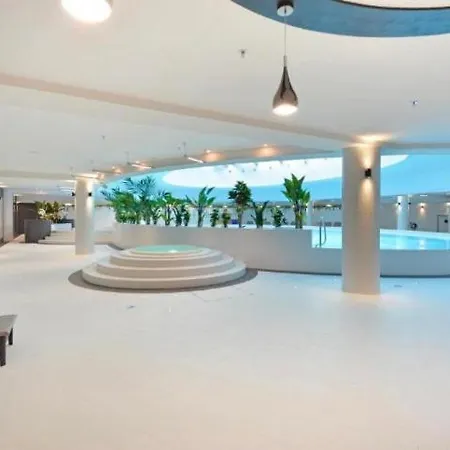 Hanza Tower Family 2bdr With Pool & Sauna & Jacusi *